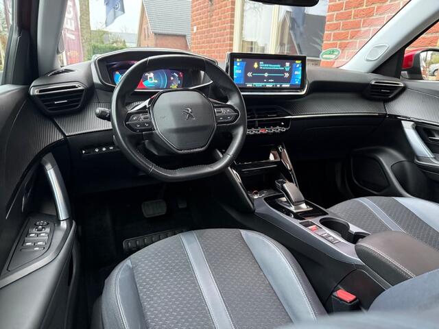 Peugeot e-2008 EV Allure 50 kWh STOELVERW+VOORRUITVERW. / CAMERA / HALF.LEER /