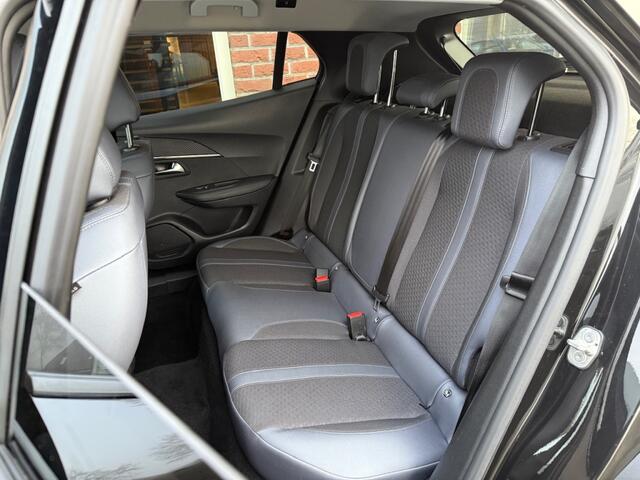 Peugeot e-2008 EV Allure 50 kWh STOELVERW. / VIRTUAL COCKPIT / GROOT.NAVI / CAM