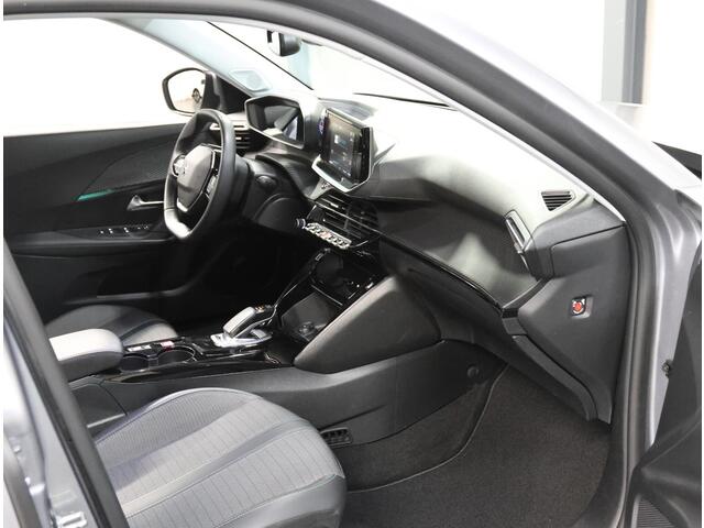 Peugeot e-2008 EV Allure Pack 50 kWh 136PK | 1ste eigenaar | 3/FASE | AppleCarplay/Android Auto | 17"LMV | Camera | AUTOMAAT | Keyless | Adaptive Cruise Control | Climate Control | FULL LED | Isofix | Privacy Glass |