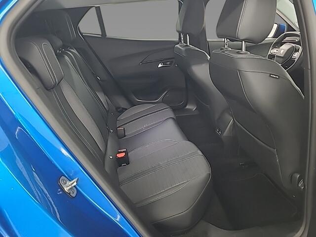 Peugeot e-2008 EV Allure Pack 50 kWh 3-Fase 1e-Eig.& Dealer-Onderh. BOVAG-Garantie. NL-Auto.