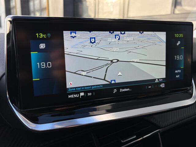 Peugeot e-2008 ALLURE PACK 50 KWH Laadvermogen 11kW