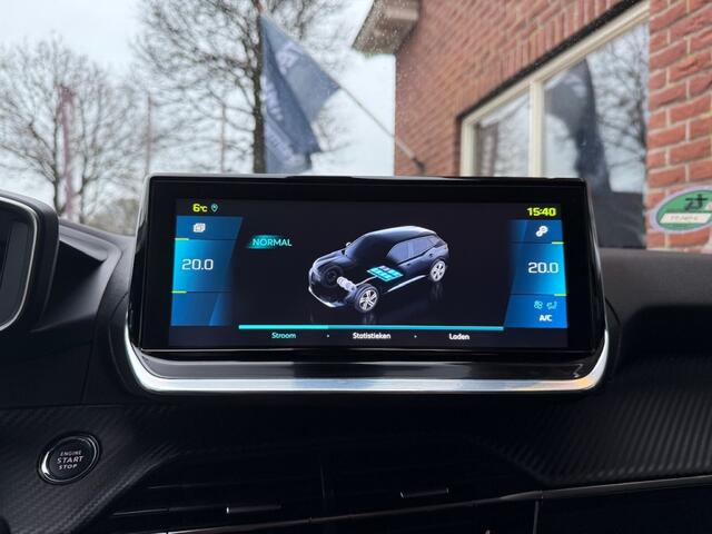Peugeot e-2008 EV Allure 50 kWh STOELVERW+VOORRUITVERW. / CAMERA / HALF.LEER /