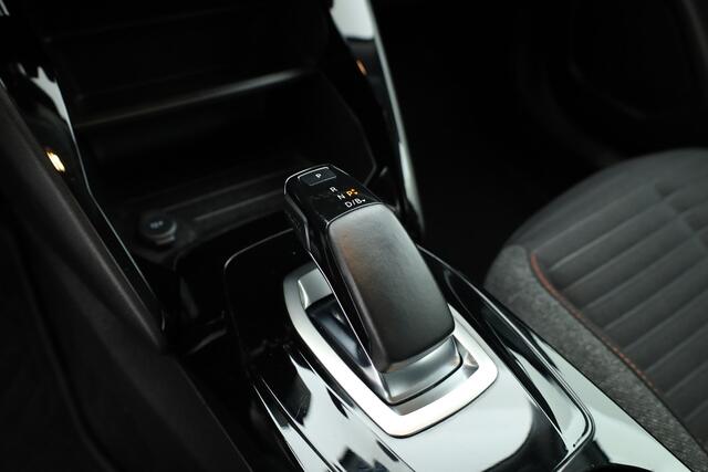 Peugeot e-2008 EV Active 50 kWh | Navi + App. Connect | Cruise | LED | ACC | PDC achter V