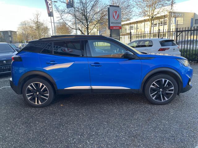 Peugeot e-2008 EV GT Pack 50 kWh // SCHUIF-KANTELDAK // DODEHOEK // LEDER-ALCANTARA // FULL LED // ADAPT. CRUISE // KEYLESS //