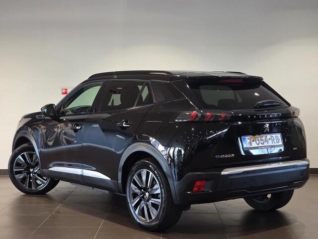 Peugeot e-2008 GT EV 50kWh 136pk AUTOMAAT | SCHUIF/KANTELDAK | STOELVERW. | 18" EVISSA | CLIMA | NAVI | CAMERA |