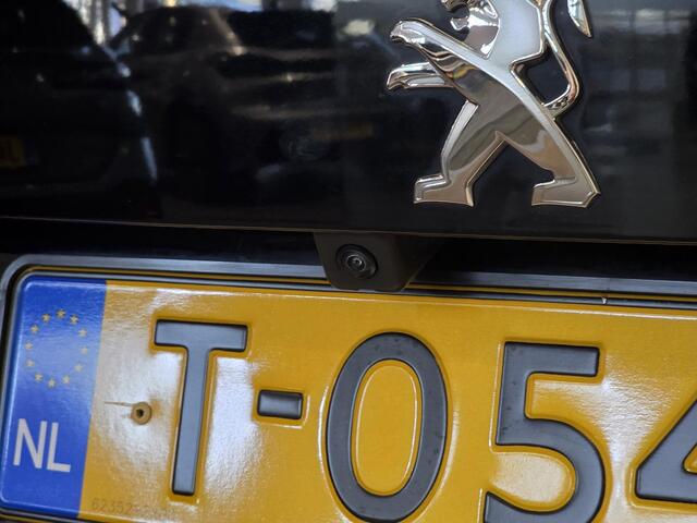 Peugeot e-2008 GT EV 50kWh 136pk AUTOMAAT | SCHUIF/KANTELDAK | STOELVERW. | 18" EVISSA | CLIMA | NAVI | CAMERA |