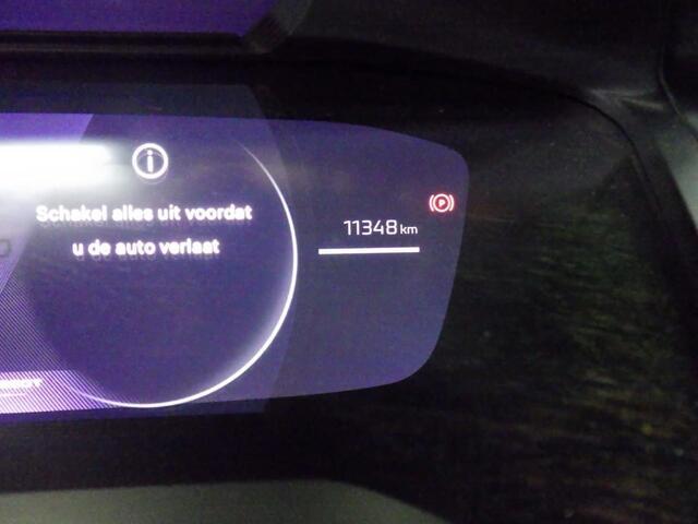 Peugeot e-2008 EV GT Avantage 54 kWh Alcantara interieur