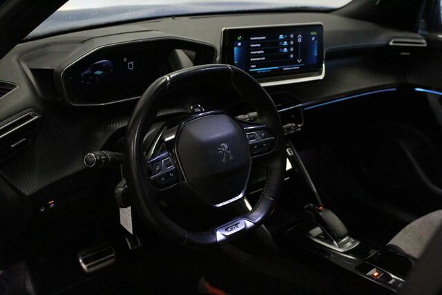 Peugeot e-2008 EV GT 50 kWh | PANO-DAK | CLIMA | 3-FASE | CARPLAY | STOEL-VERW | LMV | CAMERA | NAVI |