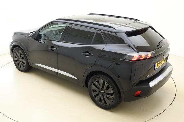 Peugeot e-2008 EV GT Pack 50 kWh 100% Elektrisch | Panorama dak | Alcantara bekleding | Camera | 3D-Instrumentenpaneel | Adaptive Cruise Control | Stoelverwarming | 1e eigenaar