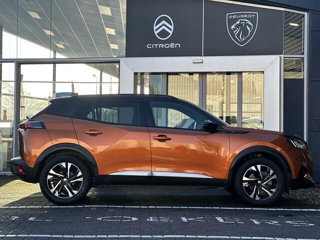 Peugeot e-2008 EV GT 50 kWh | Adaptive Cruise Control | Stoelverwarming | Panoramadak | Climate Control | Parkeercamera/-sensoren | Apple Carplay/Android Auto | Sfeerverlichting | Full LED | Keyless Entry/Start | Navigatie |