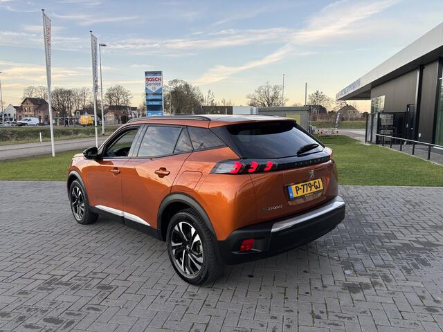 Peugeot e-2008 EV Allure 50 kWh Navi I All season I Camera