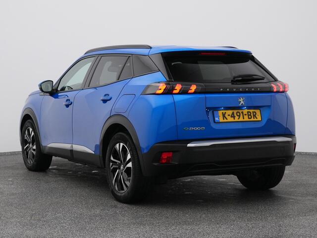 Peugeot e-2008 EV Allure 50 kWh | CAMERA | ADAPTIVE | STOELVERWARMING