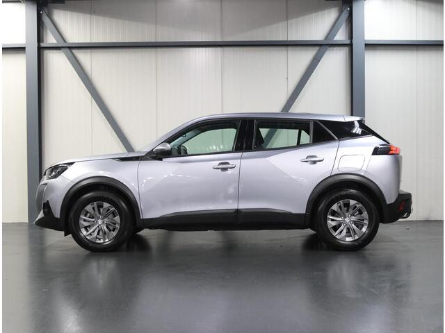 Peugeot e-2008 EV Blue Lease Active 50 kWh 136PK | 1ste eigenaar | AppleCarPlay/AndroidAuto | Armsteun | Climate Control | Cruise Control | Camera | FULL LED | Navigatie | LMV | Parkeersensoren | Trekhaak | Isofix |