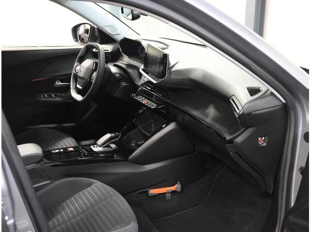 Peugeot e-2008 EV Blue Lease Active 50 kWh 136PK | 1ste eigenaar | AppleCarPlay/AndroidAuto | Armsteun | Climate Control | Cruise Control | Camera | FULL LED | Navigatie | LMV | Parkeersensoren | Trekhaak | Isofix |