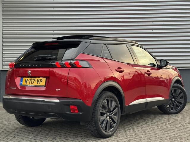 Peugeot e-2008 GT Pack 50kWh EV 136pk AUTOMAAT | SCHUIF/KANTELDAK | ALCANTARA | STOELVERW. | NAVI | KEYLESS | CAMERA | 18" 'EVISSA' | ADAPTIVE CRUISE