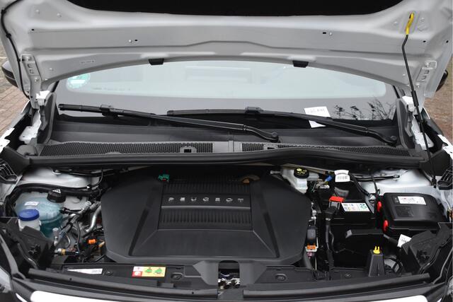 Peugeot e-2008 EV GT-Line 50 kWh | Pano | Camera | Keyless | DAB | Stoelverwarming | Carplay | Full LED