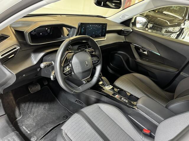 Peugeot e-2008 EV Allure Pack 50 kWh Allseason | Navigatie | Achteruitrijcamera |