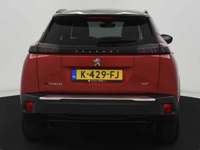 Peugeot e-2008 EV GT 50 kWh NAVI|ACC|BLIS|CAMERA|STOELVERW|LEER|LED