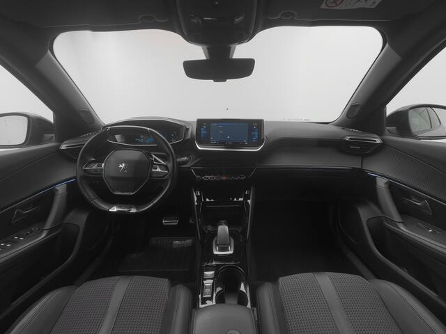 Peugeot e-2008 EV Allure Pack 50 kWh | CAMERA | KEYLESS