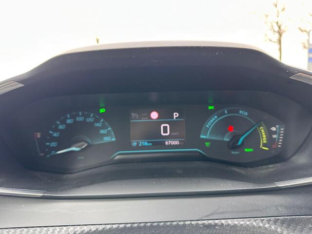 Peugeot e-2008 EV Active Pack 50 kWh | SOH: 92,9% | Climate | Navi | Cruise Control |
