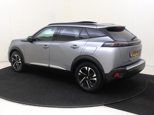 Peugeot e-2008 EV Allure 50 kWh | Automaat | navigatiesysteem full map |airco automatisch | Apple Carplay/Android Auto | cruise control | kunstlederen/stof bekleding | LED koplampen | lichtmetalen velgen 17" |