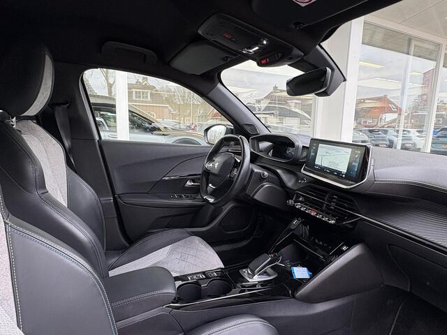 Peugeot e-2008 EV GT 50 kWh | Adaptieve Cruise Control | Navi | Achteruitrijcamera | 3D Cockpit | Full LED | Stoelverwarming | Alcantara bekleding | Apple Carplay/Android Auto