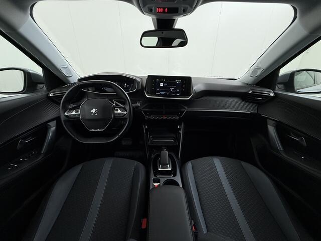 Peugeot e-2008 EV Allure Première 50kWh SOH 89% Navi* 360°Camera Ecc Apple Carplay Android Auto Cruise Control Stoelverwarming Pdc DAB+ Privacy Glas Lmv Led Keyless Complete EV