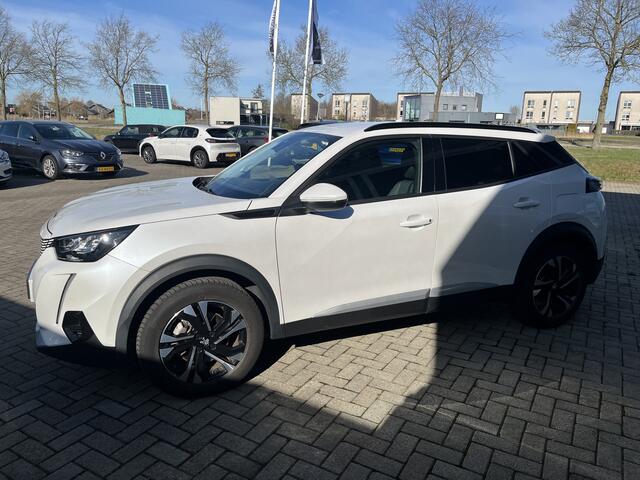 Peugeot e-2008 EV Allure Pack 50 kWh LMV / Stoelverwarming / Led / Clima / camera