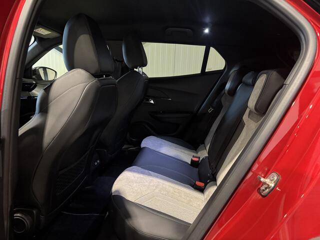 Peugeot e-2008 EV GT Pack 50 kWh | navigatie | stoelverwarming | carplay |