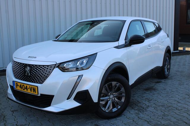 Peugeot e-2008 EV Active Pack 50 kWh | Incl. 12 maanden garantie | Cruise control | Rijstrook assistent | Climate control | Apple carplay/Andriod auto | DAB radio | Navigatie | Afneembare trekhaak