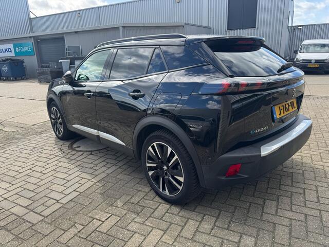 Peugeot e-2008 EV GT 50 kWh