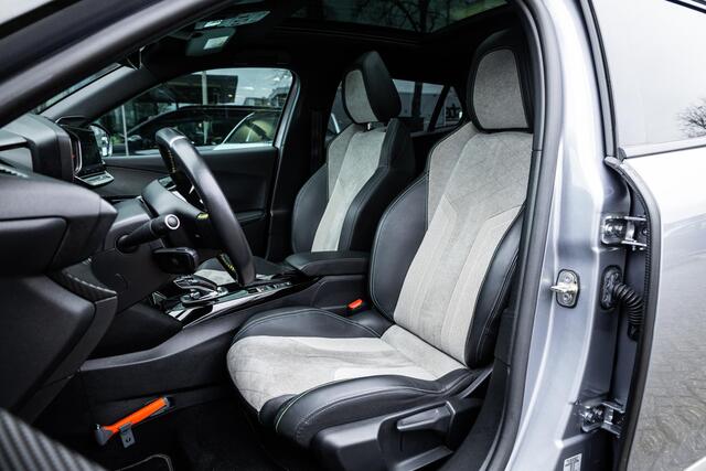 Peugeot e-2008 EV GT Première 1 fase 50 kWh NL Auto | 360 Camera | BTW