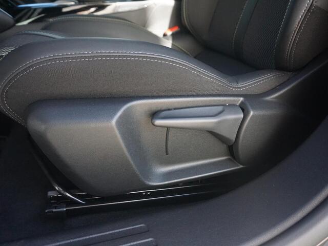 Peugeot e-2008 EV GT 54 kWh Keyless entry