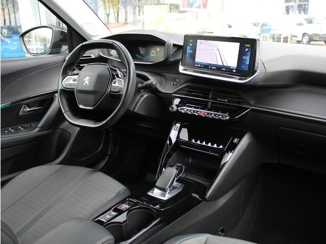 Peugeot e-2008 EV Allure Pack 50 kWh | Camera/Navi/Climate