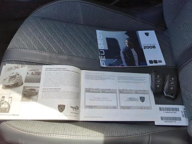 Peugeot e-2008 Allure 50 kWh 136PK Automaat Navigatie, Achteruitrijcamera, Keyless, Panoramadak, Adaptieve Cruise Control