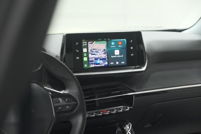 Peugeot e-2008 EV Allure 50 kWh | SOH=96.7 % | 3 Fase Laadfunctie | Camera | Navigatie | Parkeersensoren | Apple Carplay