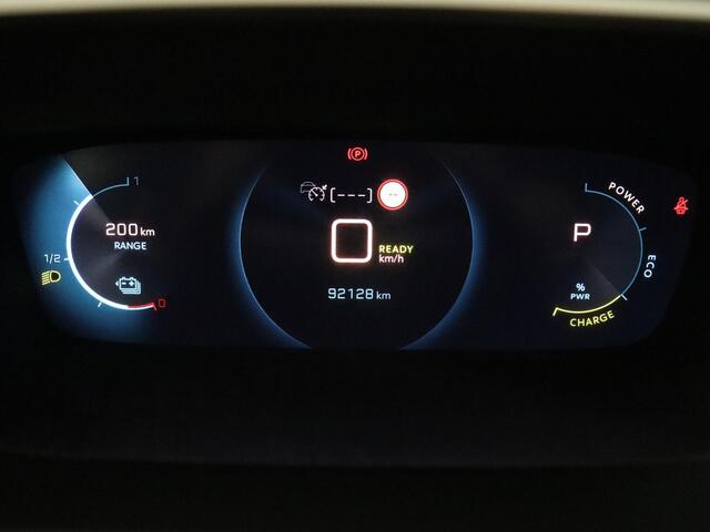 Peugeot e-2008 EV GT 50 kWh 3 fase | SoH 91,1% | ACC | Camera | Dealeronderhouden! | Navigatie!