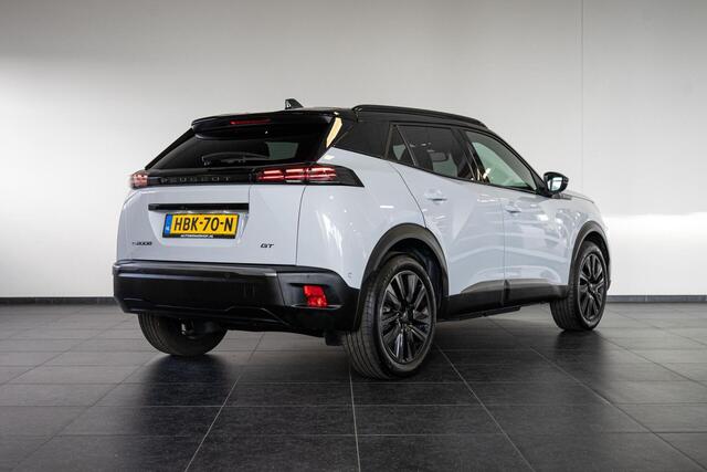 Peugeot e-2008 GT 54 kWh 156PK | Pano | El. stoelen | Alcantara