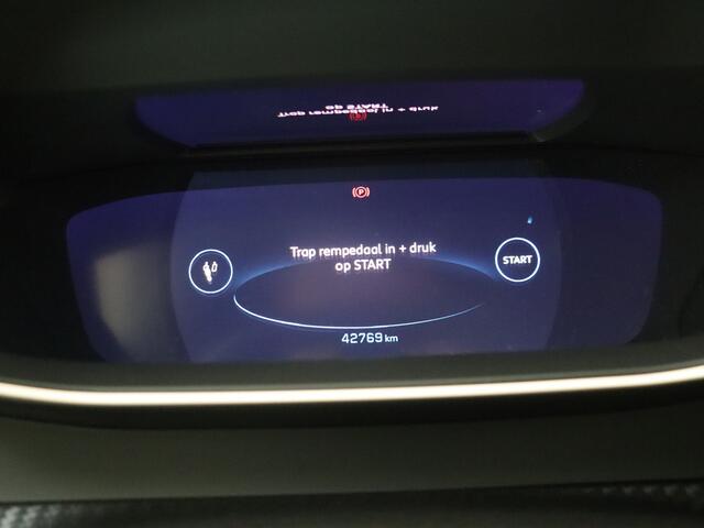 Peugeot e-2008 EV Blue Lease Allure 50 kWh