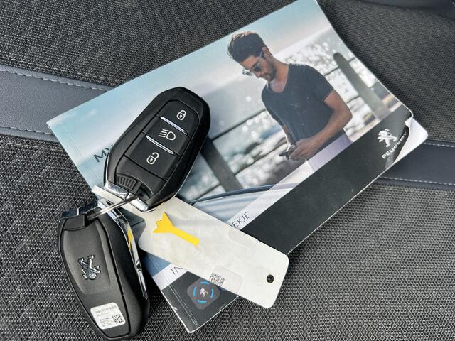 Peugeot e-2008 EV Blue Lease Active 50 kWh | Nieuw Binnen! | Virtual Cockpit | Camera | Cruise