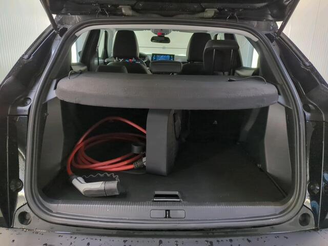 Peugeot e-2008 EV Allure Pack 50 kWh | 46.700 KM | Pack Drive | 3D Navigatie | Stoelverwarming | WORDT VERWACHT