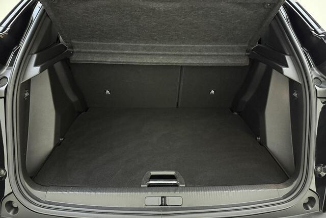 Peugeot e-2008 EV Allure Pack 50 kWh | Achteruitrijcamera | Cruise control | Stoelmassage | Apple carplay | Airco | Touchscreen | Parkeersensoren | Spraakbediening | Lane keeping system