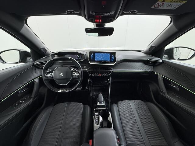 Peugeot e-2008 GT-Line EV50kWh Soh 93% 360Camera Navi Apple Carplay Android Ecc Cruise Control Keyless 1/2Leer Pdc DAB+ Bluetooth Led Connected services Verkeersbord detectie Usb PrivacyGlass 17''LM Regensensor Led Verkeersbord detectie