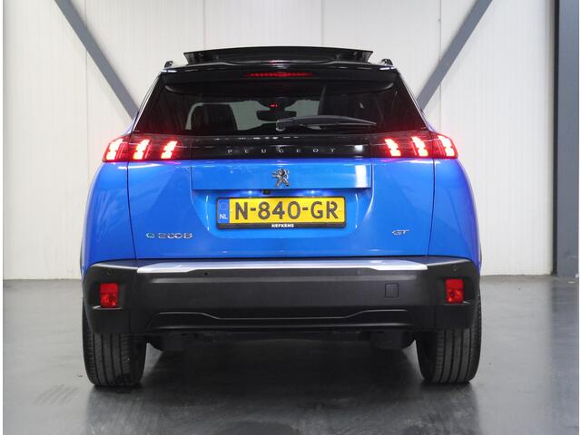 Peugeot e-2008 EV GT Pack 50 kWh 136PK | 1ste eigenaar | 3 FASE | AppleCarplay/AndroidAuto | Schuifkanteldak | Alcantara/LEER | 18"LMV | Camera | AUTOMAAT | Keyless | Adaptive Cruise Control | Climate Control | Camera | FULL LED | Two-Tone | Sfeerverlichting | Isofix | 