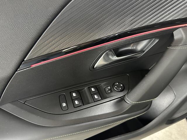 Peugeot e-2008 EV GT Pack 50 kWh | Camera | ACC | Carplay |