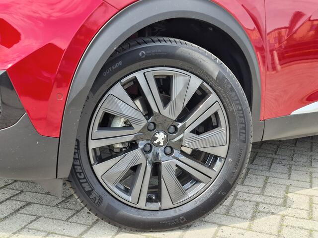 Peugeot e-2008 EV GT 50 kWh | Navigatie/Apple Carplay / Android Auto | LM Velgen 17" | SOH 93,8% | Voorstoelen Verwarmd | Cruise Control | Achteruitrijcamera |