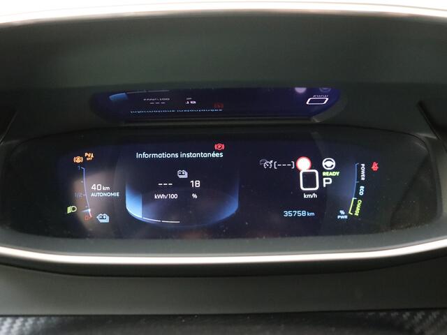 Peugeot e-2008 EV GT Pack 50 kWh | Camera | Stoelverwarming | Navigatie |