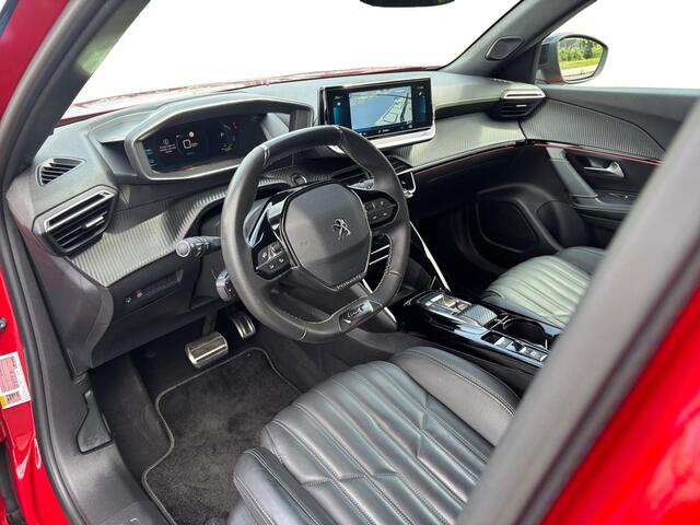 Peugeot e-2008 GT Pack EV 3-FASEN 50kWh 136pk | NAPPA LEDER | ADAPTIVE CRUISE | KEYLESS ENTRY | LAGE KM-STAND! | STOELVERW. | CAMERA | CLIMA | DAB+ |