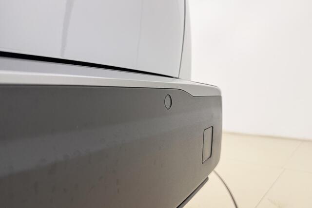 Peugeot e-2008 EV Allure Avantage 54 kWh | Adaptive Cruise Control | 360° Camera | Full LED | Apple Carplay & Android Auto | Navigatie | 17'' Lichtmetalen velgen