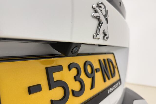 Peugeot e-2008 EV Allure Pack 50 kWh | Soh 96% | Navigatie | Camera | Lichtmetalen velgen | Climate control | Adaptive Cruise control